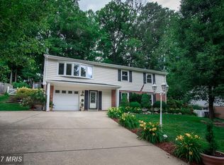 7208 Danford Ln, Springfield, VA 22152