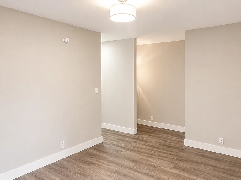Avondale Hollywood Apartments — Photo 17
