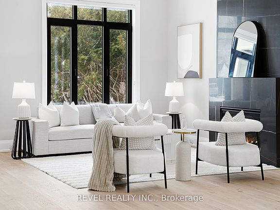 3rd image of 456 Toynevale Rd