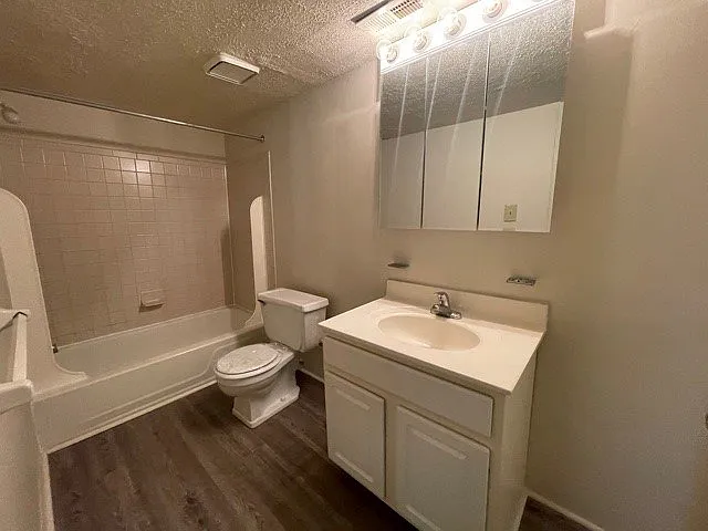 Autumn Ridge Apartments — Photo 53