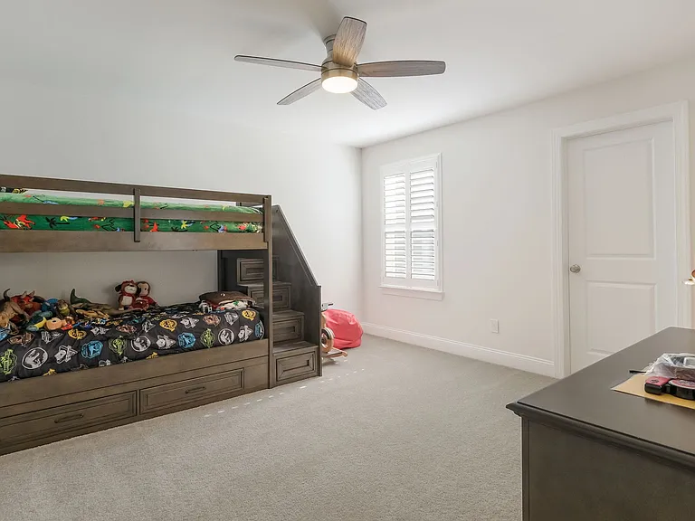 44 Hunters Ln — Photo 19