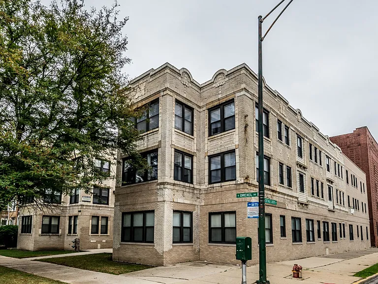 801 E Drexel Square — Photo 9