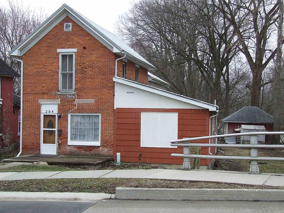 1st image of 204 S Lafontaine St