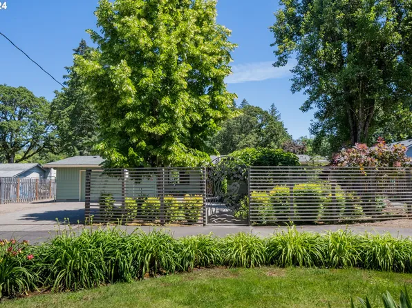 1860 SW 187th Ave, Beaverton, OR 97003