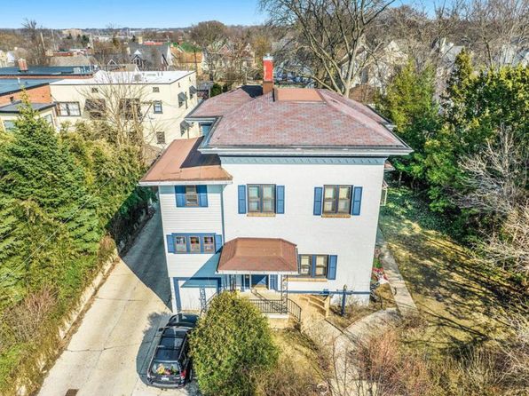 152 College Ave NE #5