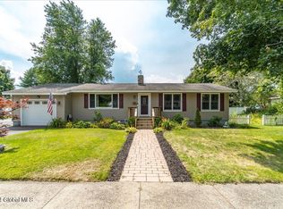 6 Ashe Dr, Warrensburg, NY 12885