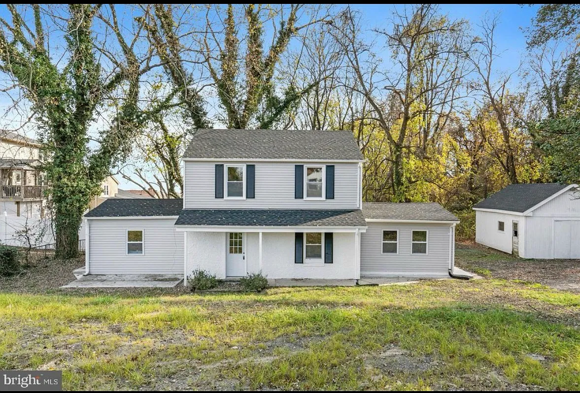 4 bed, 1366 sqft, $2,800 — Photo 1