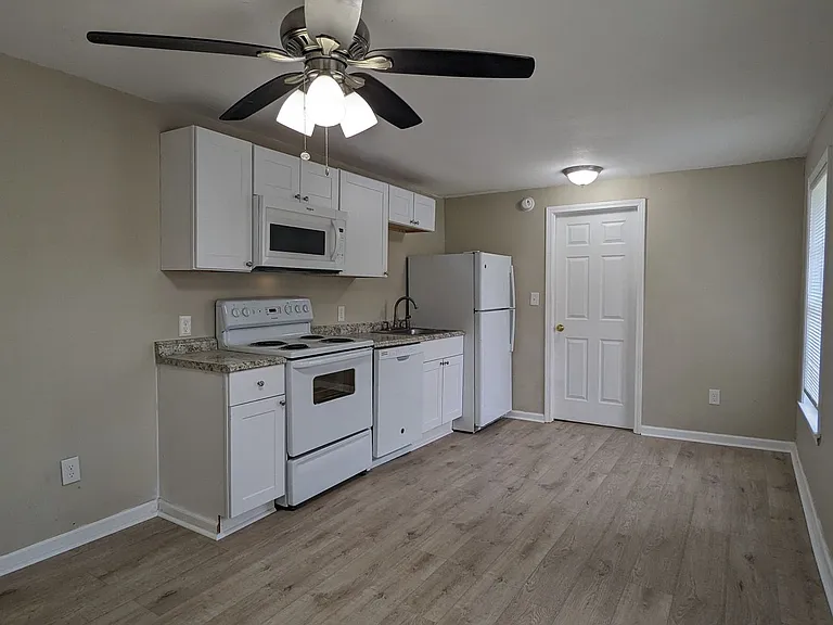 204 Brigadier St — Photo 5