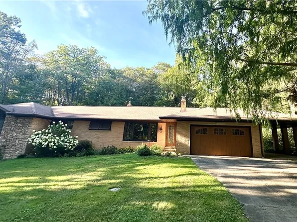 4705 Sunset Dr, Richfield, OH 44286