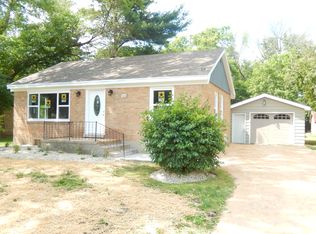 406 Delavan Dr, Delavan, WI 53115