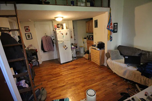 Rented by Luxor Homes & Investment Realty | media 12