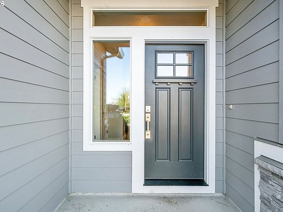 2nd image of 6919 NE 72nd Way
