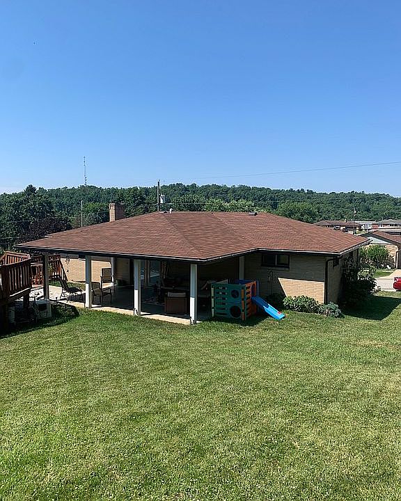 2nd image of 132 Cortez Dr