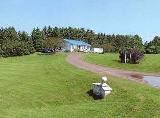 695 Taylor Hill Rd, Granville, NY 12832