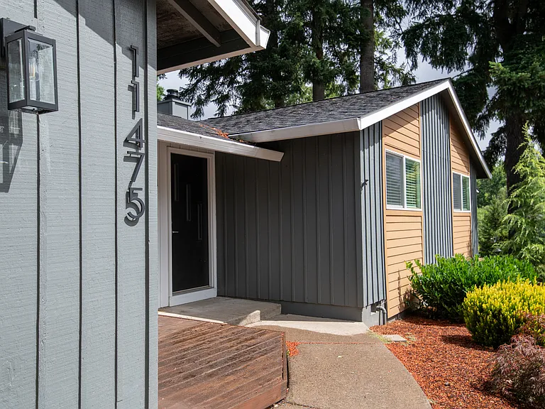 11475 SW Springwood Dr — Photo 2