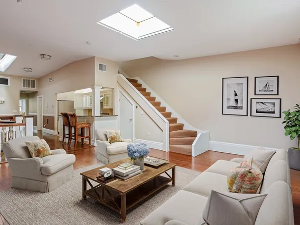 34 Commonwealth Ave APT 4, Boston, MA 02116