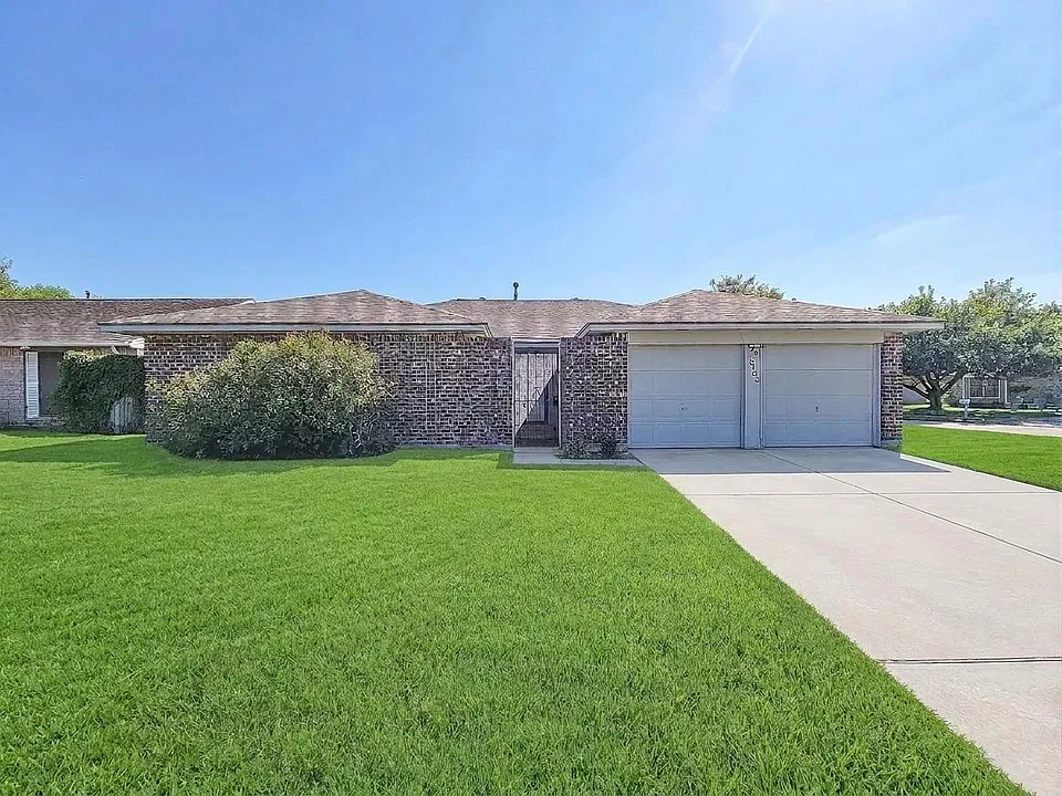10102 Park Ln