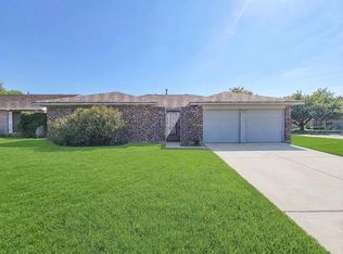 10102 Park Ln, La Porte, TX 77571