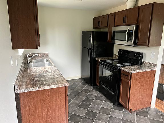5th image of 131 Lippert Dr W APT 203