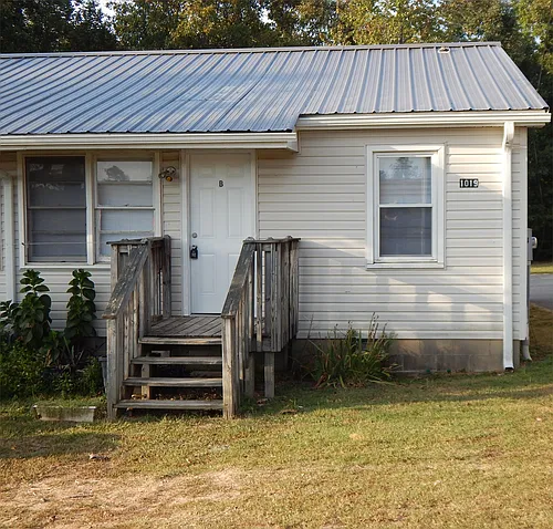1019B McKee Rd Photo 1