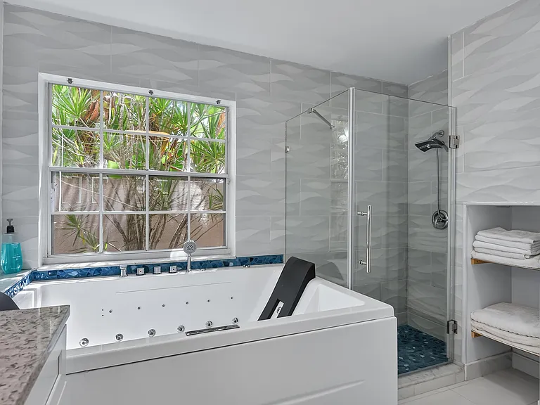 348 Eagleton Golf Dr — Photo 15