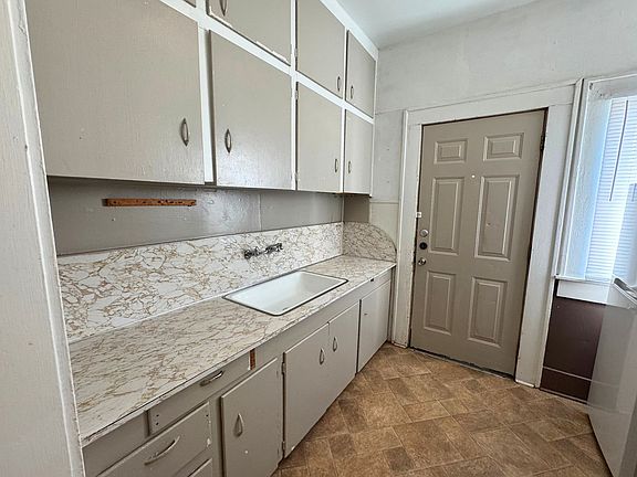 5th image of 2104 Avenue A