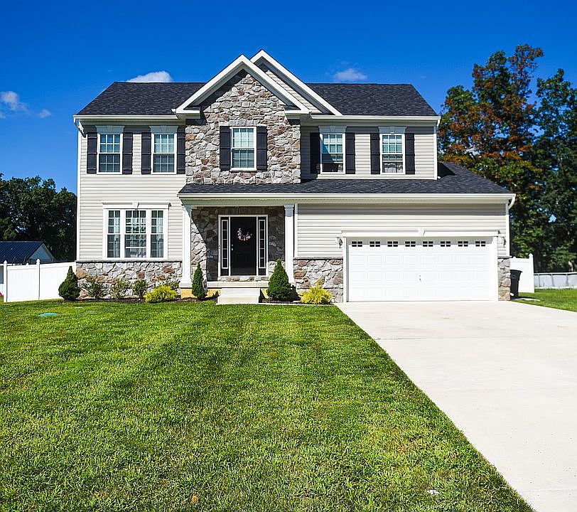 2nd image of 138 Nottingham Ln
