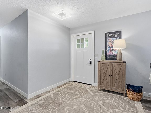3rd image of 3005 Cherry St