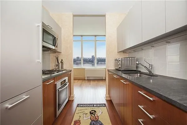 Sold by Nest Seekers International | media 2