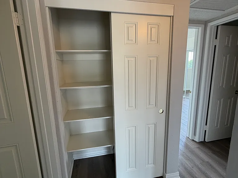 2220 W Victory Blvd #203 — Photo 5