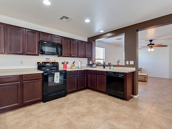 5th image of 38162 N Navarro Dr
