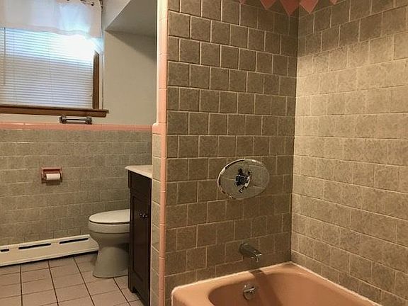 5th image of 605 Park Ave APT 4