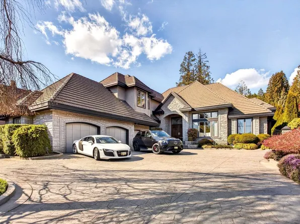 805 Rochester Ave, Coquitlam, BC V3K 2W3