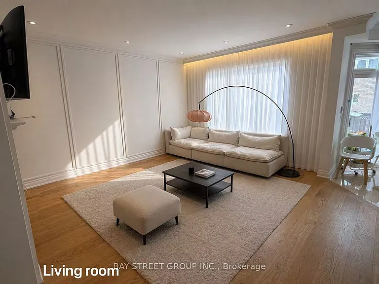 42 Fouracre Way #UPPER LEVEL — Photo 10