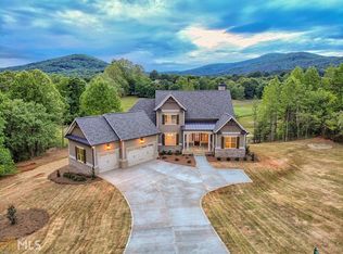 1704 Georgia Bell Dr, Clarkesville, GA 30523