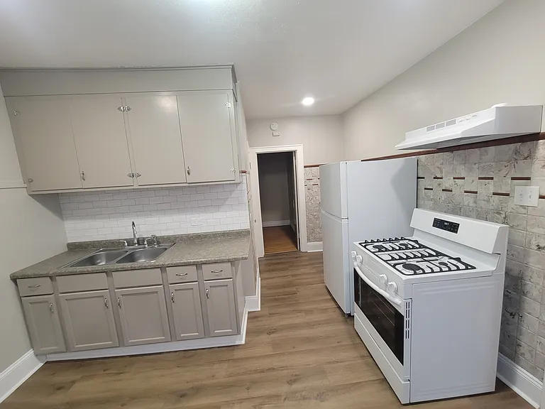 8301 S Brandon Ave #1 — Photo 16