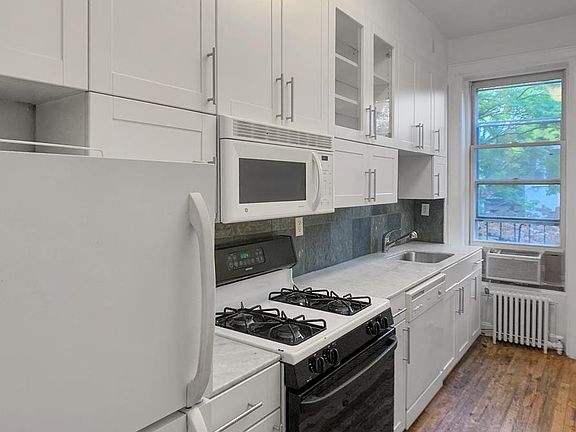 5th image of 434A 9th St #3RDFLOOR