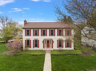 6667 Windmill Ln, West Bloomfield, MI