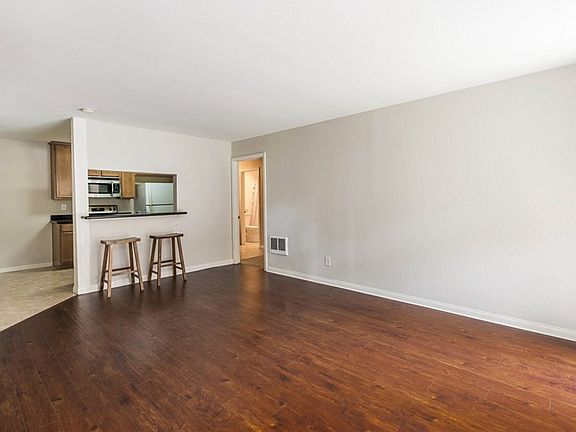 5th image of 1345 Cabrillo Park Dr APT Q11