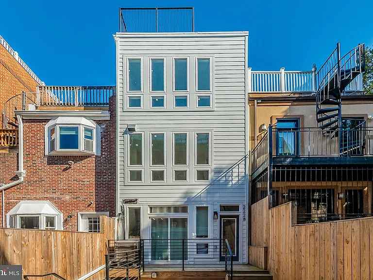 2228 13th St NW #1 — Photo 14