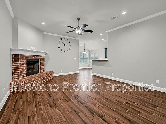 3rd image of 3418 Ballam St