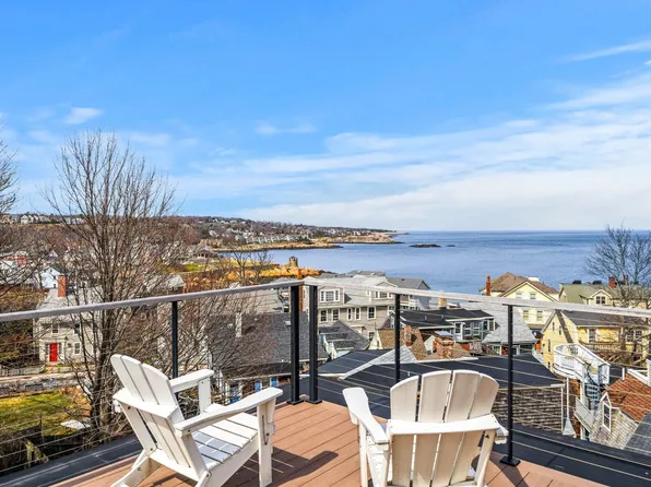 8 Hale St Unit 3, Rockport, MA 01966
