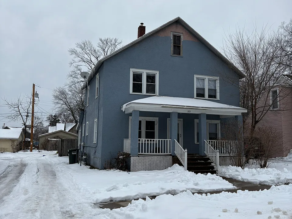 523 Maple St