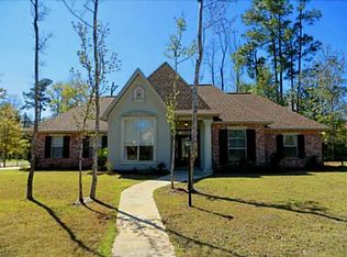 6422 Apelehama Ct, Diamondhead, MS 39525