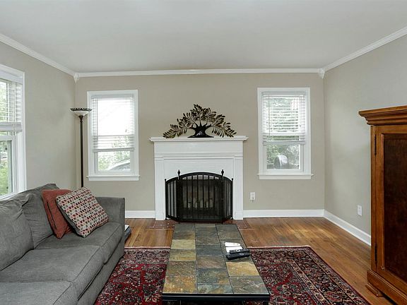 5th image of 670 Longview Dr