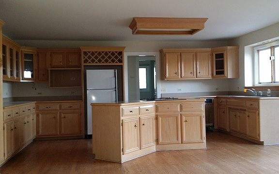 3rd image of 10731 Royal Porthcawl Dr