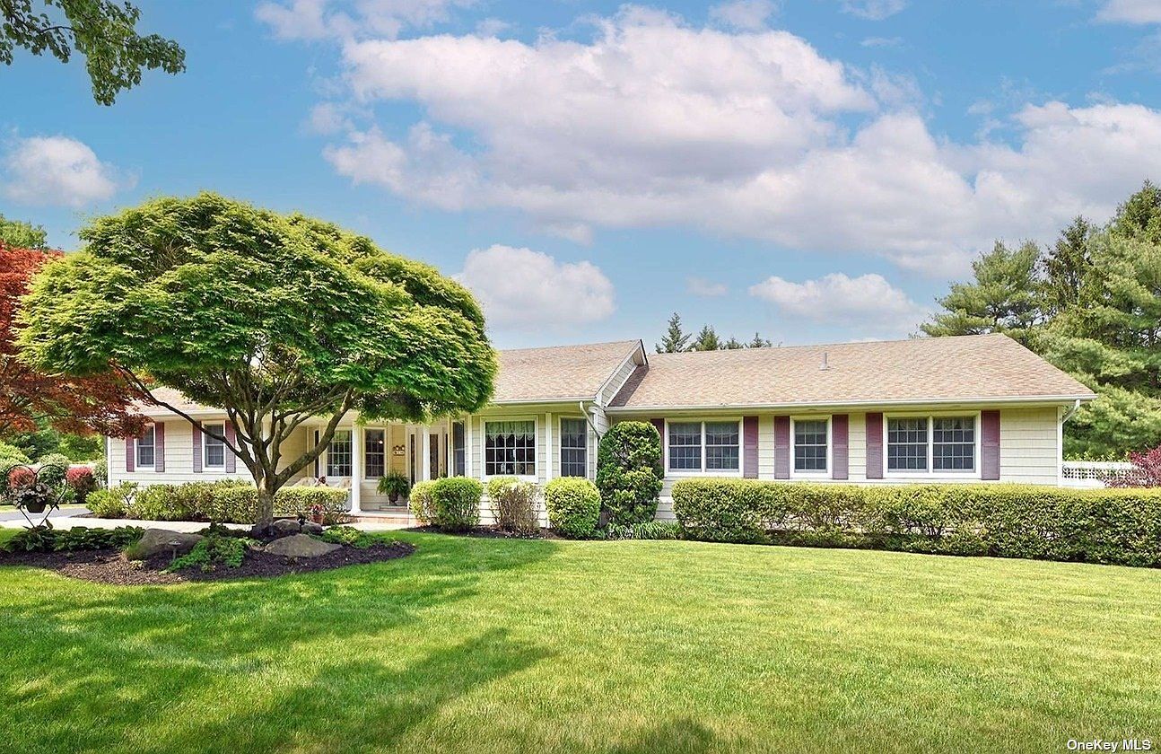 1 Wintergreen Drive W, Melville, NY 11747 MLS 3490379 Zillow