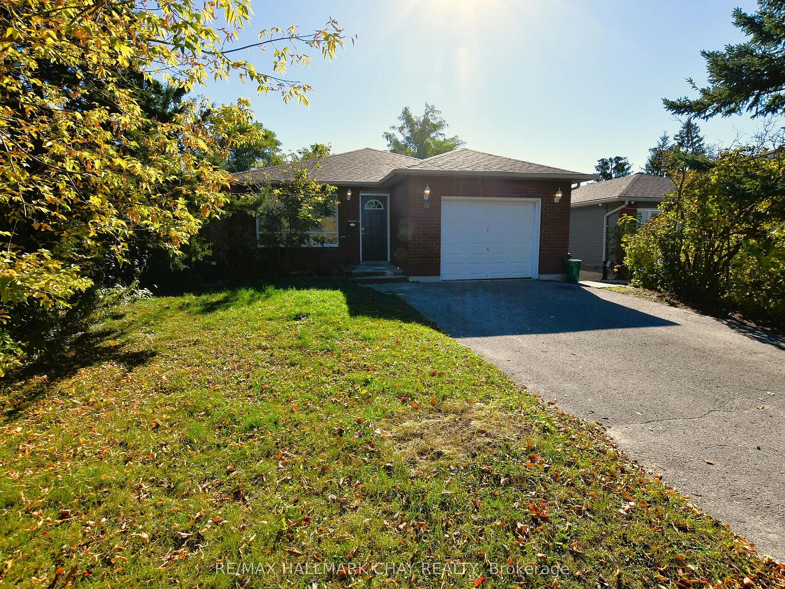 3 bed, $2,300 — Photo 1