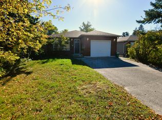 19 Broadfoot Rd, Barrie, ON L4N5K6