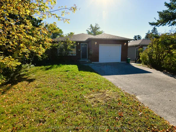 19 Broadfoot Rd, Barrie, ON L4N 5K6
